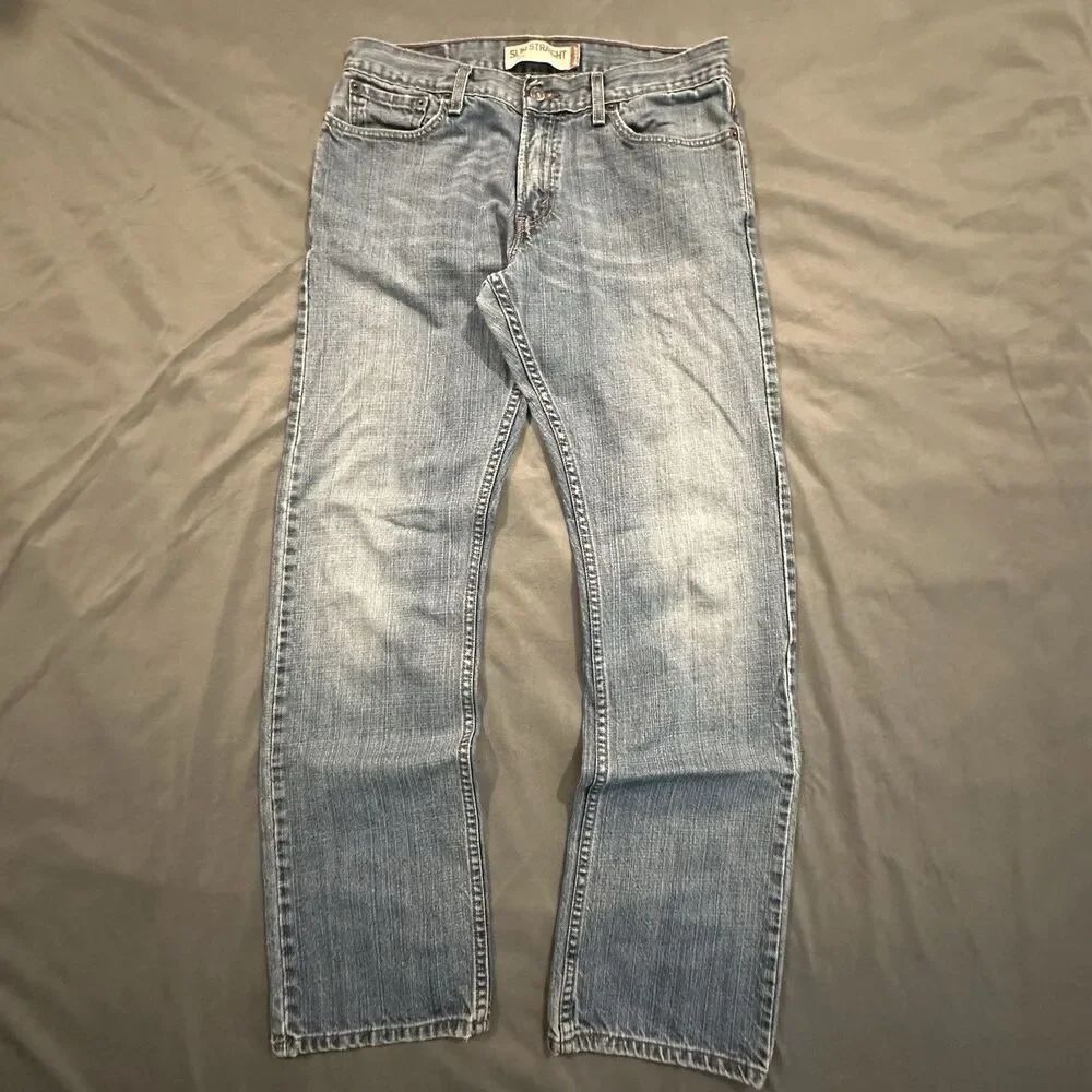 Levis 514 Slim Straight Jeans Mens 33x32 Low Rise Light Wash Blue Denim 2008 Y2K